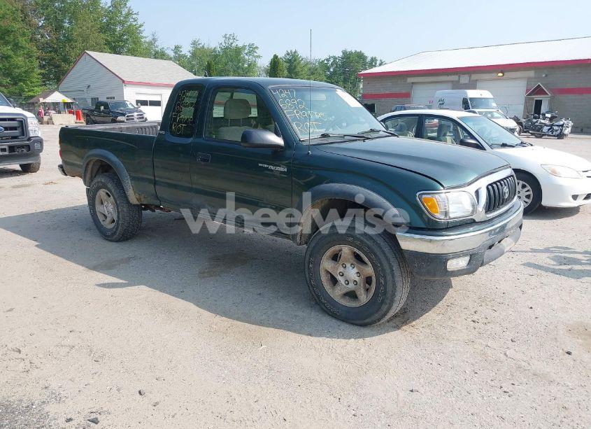 2002 Toyota Tacoma (VIN 5TEWM72NX2Z097369) main photo