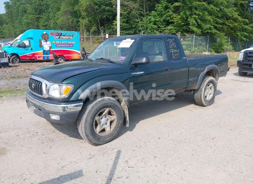 Photo 2 of 2002 Toyota Tacoma (VIN 5TEWM72NX2Z097369)