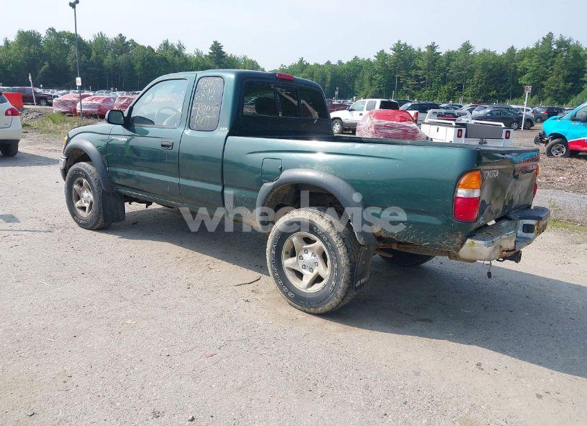 Photo 3 of 2002 Toyota Tacoma (VIN 5TEWM72NX2Z097369)