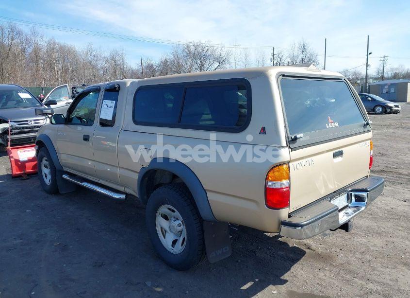 Photo 3 of 2004 Toyota Tacoma (VIN 5TEWM72NX4Z325423)