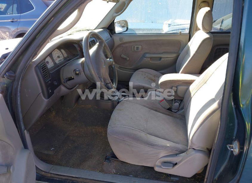 Photo 5 of 2004 Toyota Tacoma (VIN 5TEWM72NX4Z342898)