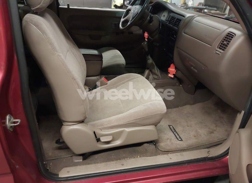 Photo 5 of 2001 Toyota Tacoma BASE V6 (VIN 5TEWN72N01Z868773)