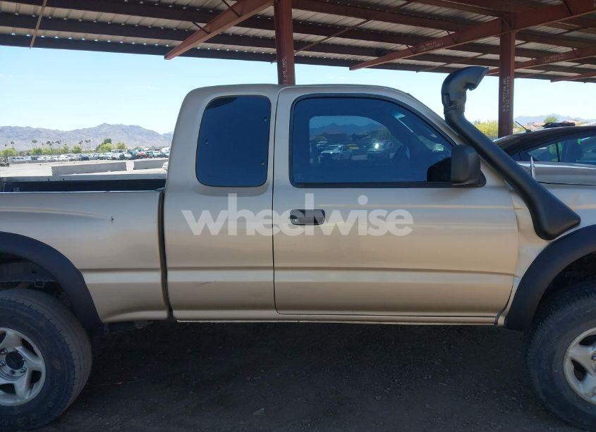 Photo 13 of 2002 Toyota Tacoma BASE V6 (VIN 5TEWN72N02Z117755)
