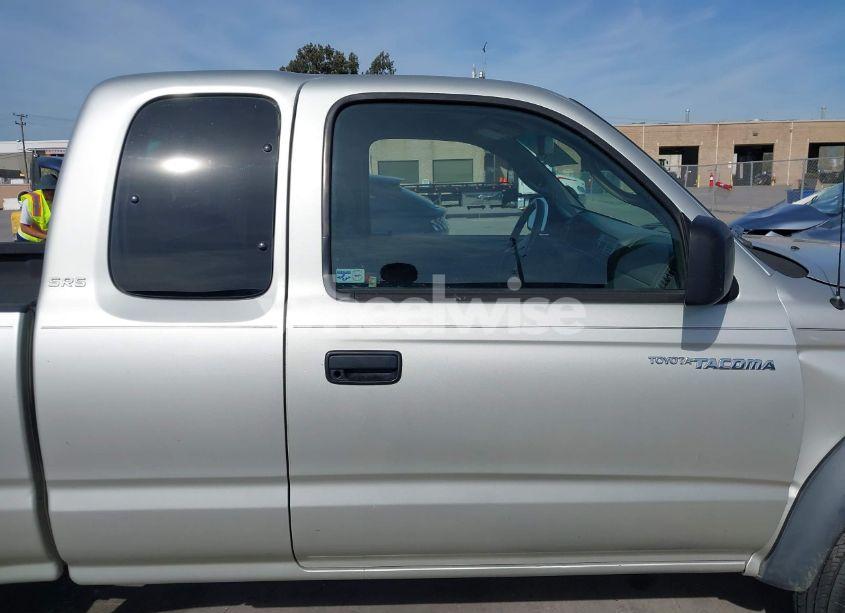 Photo 14 of 2004 Toyota Tacoma BASE V6 (VIN 5TEWN72N04Z353759)