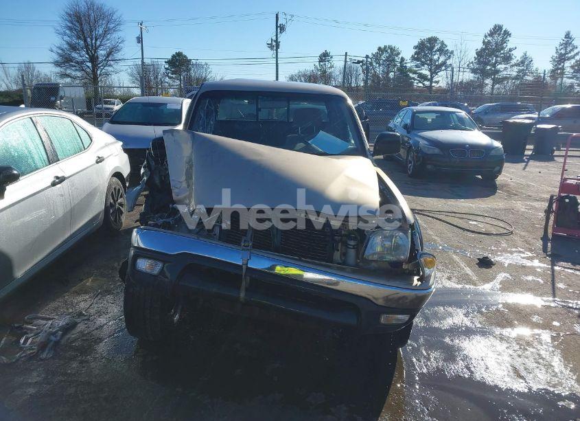 Photo 13 of 2001 Toyota Tacoma BASE V6 (VIN 5TEWN72N11Z810347)