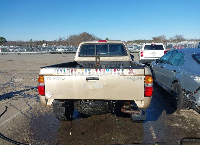 Photo 17 of 2001 Toyota Tacoma BASE V6 (VIN 5TEWN72N11Z810347)