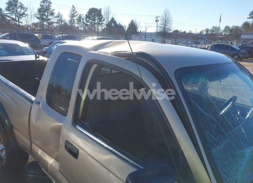Photo 18 of 2001 Toyota Tacoma BASE V6 (VIN 5TEWN72N11Z810347)