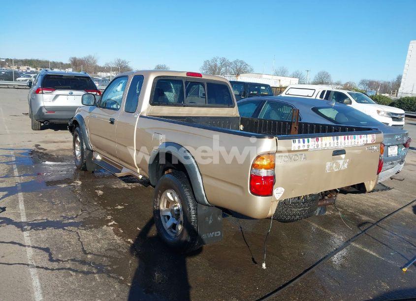 Photo 3 of 2001 Toyota Tacoma BASE V6 (VIN 5TEWN72N11Z810347)