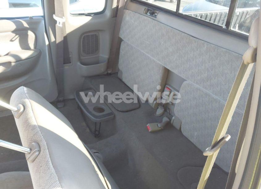 Photo 8 of 2001 Toyota Tacoma BASE V6 (VIN 5TEWN72N11Z810347)