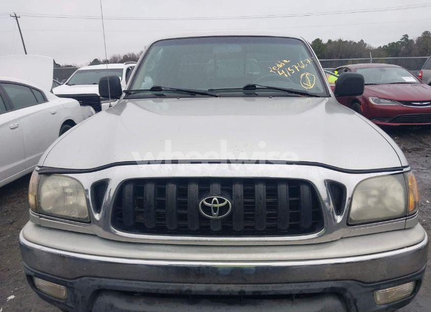 Photo 12 of 2002 Toyota Tacoma BASE V6 (VIN 5TEWN72N12Z062586)
