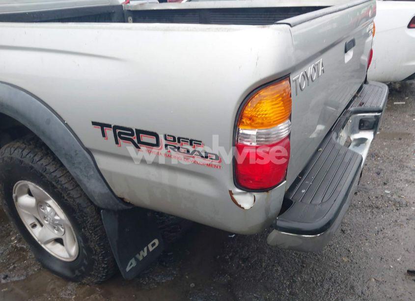 Photo 6 of 2002 Toyota Tacoma BASE V6 (VIN 5TEWN72N12Z062586)