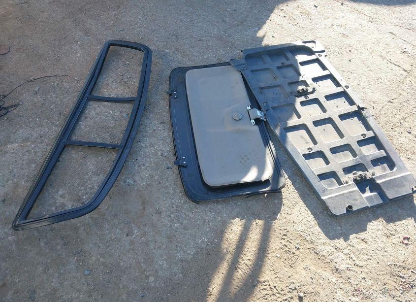 Photo 12 of 2002 Toyota Tacoma BASE V6 (VIN 5TEWN72N12Z112631)