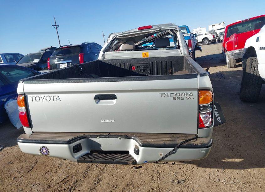 Photo 17 of 2002 Toyota Tacoma BASE V6 (VIN 5TEWN72N12Z112631)