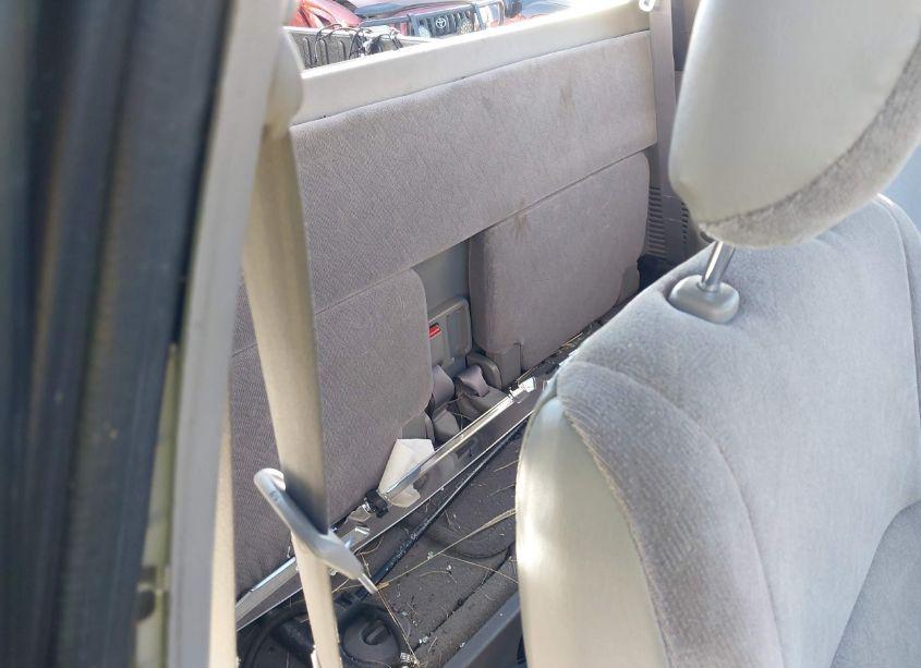Photo 8 of 2002 Toyota Tacoma BASE V6 (VIN 5TEWN72N12Z112631)
