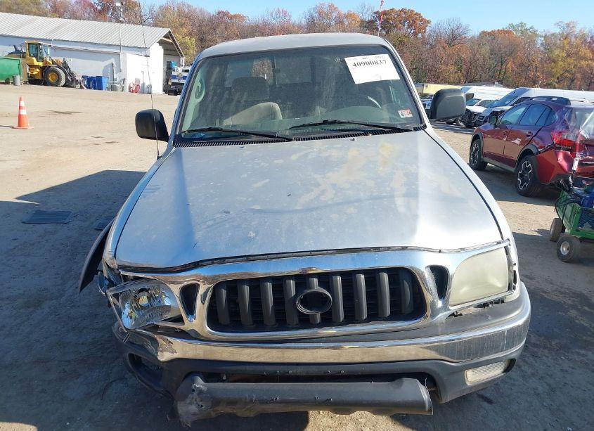 Photo 12 of 2004 Toyota Tacoma BASE V6 (VIN 5TEWN72N14Z386124)