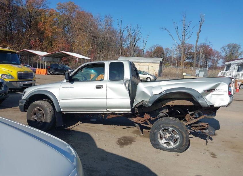 Photo 14 of 2004 Toyota Tacoma BASE V6 (VIN 5TEWN72N14Z386124)