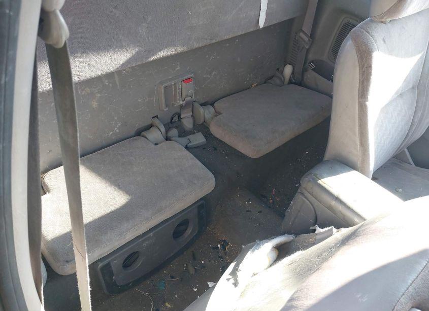 Photo 8 of 2004 Toyota Tacoma BASE V6 (VIN 5TEWN72N14Z386124)