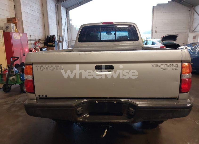 Photo 16 of 2004 Toyota Tacoma BASE V6 (VIN 5TEWN72N14Z447424)