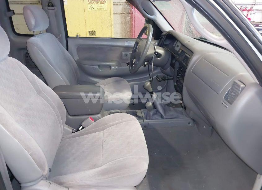 Photo 5 of 2004 Toyota Tacoma BASE V6 (VIN 5TEWN72N14Z447424)