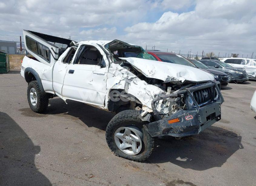 2002 Toyota Tacoma BASE V6 (VIN 5TEWN72N22Z082152) main photo