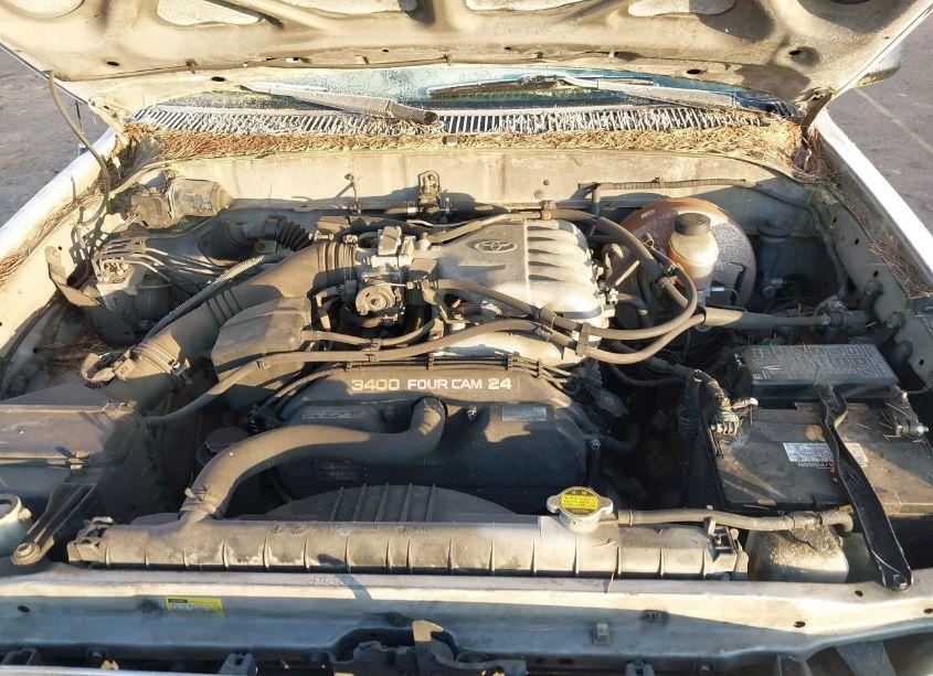 Photo 10 of 2004 Toyota Tacoma BASE V6 (VIN 5TEWN72N24Z373740)