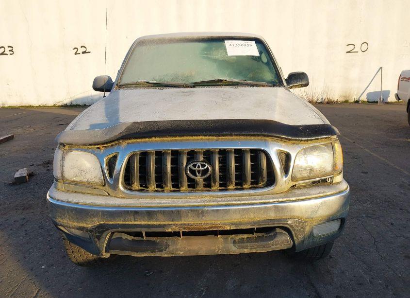 Photo 12 of 2004 Toyota Tacoma BASE V6 (VIN 5TEWN72N24Z373740)