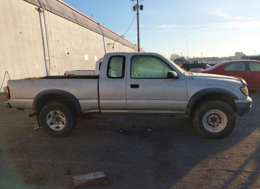 Photo 13 of 2004 Toyota Tacoma BASE V6 (VIN 5TEWN72N24Z373740)