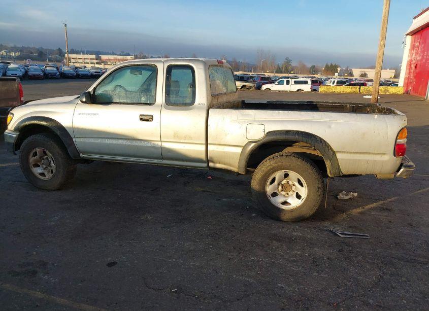 Photo 14 of 2004 Toyota Tacoma BASE V6 (VIN 5TEWN72N24Z373740)