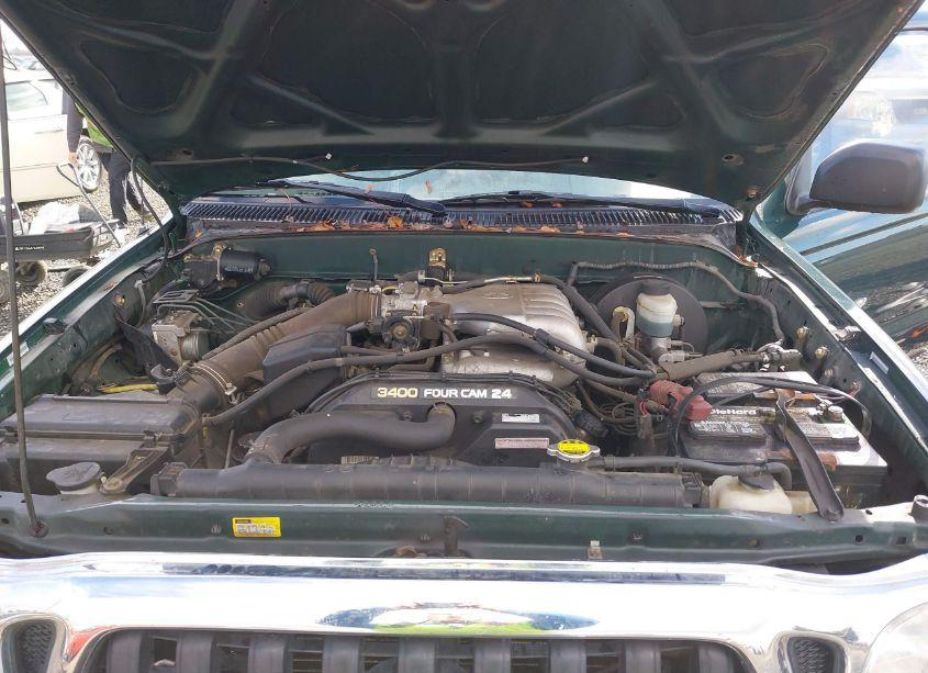 Photo 10 of 2004 Toyota Tacoma BASE V6 (VIN 5TEWN72N24Z375519)