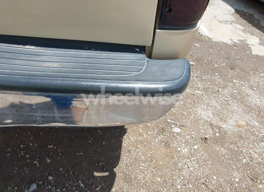 Photo 17 of 2004 Toyota Tacoma BASE V6 (VIN 5TEWN72N24Z400709)