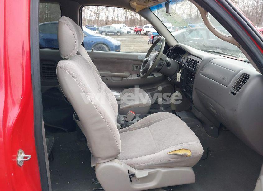 Photo 5 of 2001 Toyota Tacoma BASE V6 (VIN 5TEWN72N31Z826520)