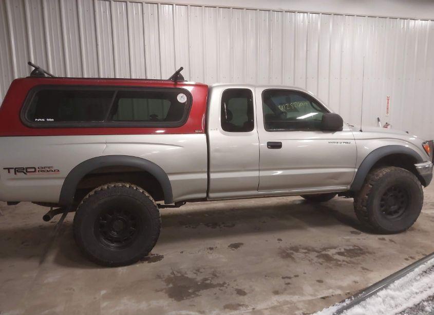 Photo 13 of 2004 Toyota Tacoma BASE V6 (VIN 5TEWN72N34Z369776)