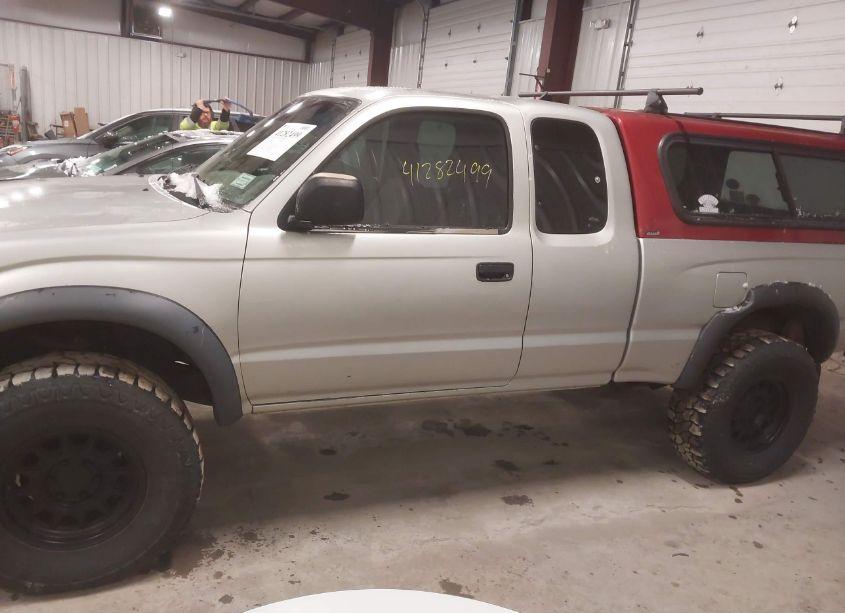 Photo 14 of 2004 Toyota Tacoma BASE V6 (VIN 5TEWN72N34Z369776)