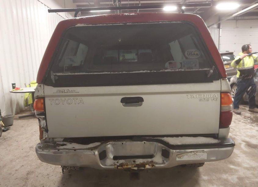 Photo 16 of 2004 Toyota Tacoma BASE V6 (VIN 5TEWN72N34Z369776)