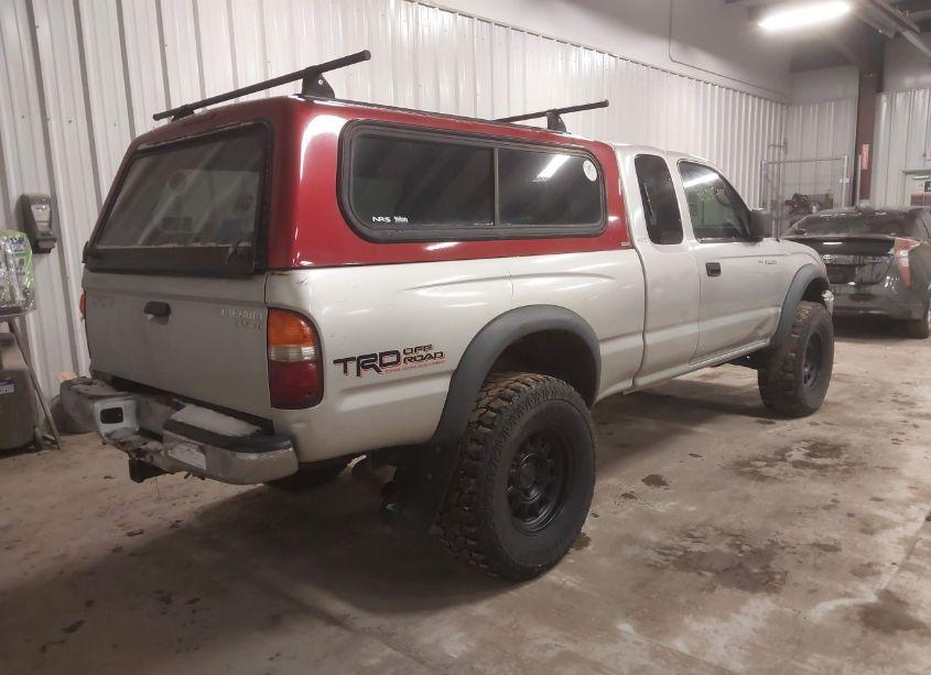 Photo 4 of 2004 Toyota Tacoma BASE V6 (VIN 5TEWN72N34Z369776)