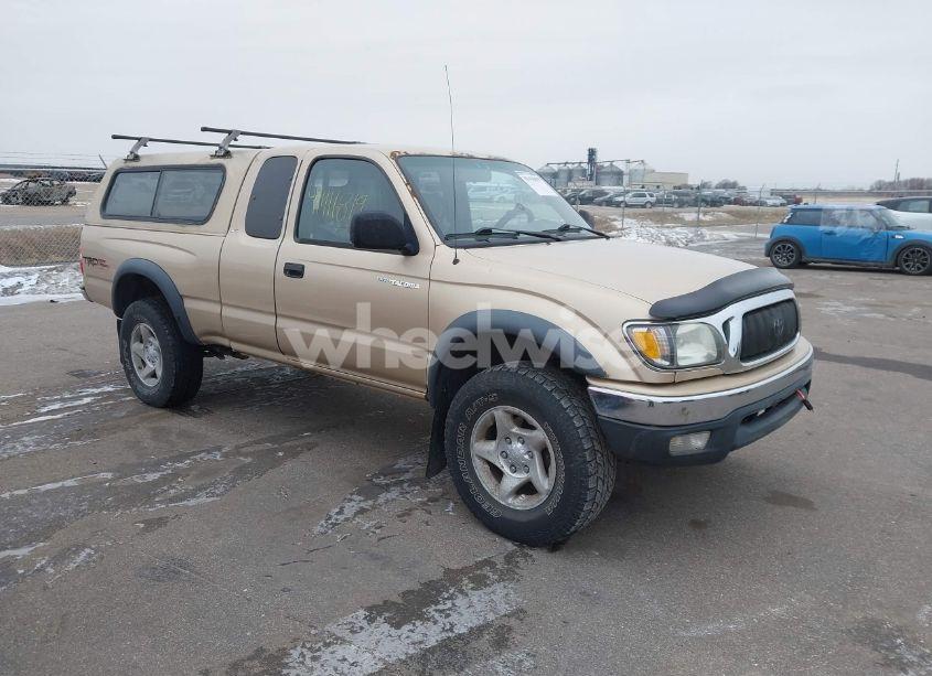 Photo 6 of 2001 Toyota Tacoma BASE V6 (VIN 5TEWN72N41Z853306)