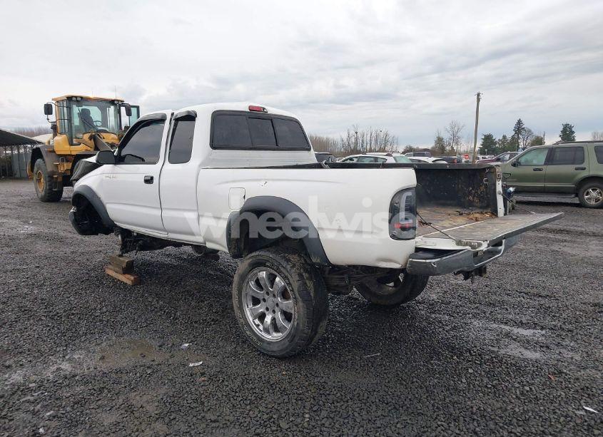 Photo 3 of 2004 Toyota Tacoma BASE V6 (VIN 5TEWN72N44Z378888)