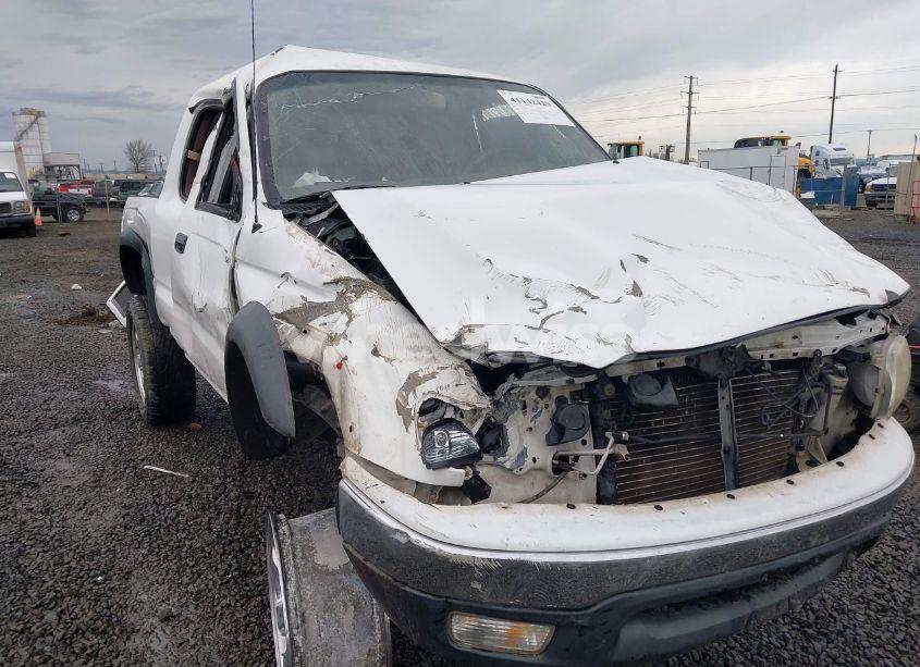 Photo 6 of 2004 Toyota Tacoma BASE V6 (VIN 5TEWN72N44Z378888)