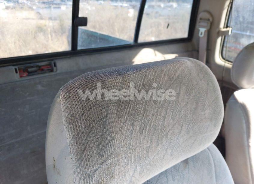 Photo 8 of 2002 Toyota Tacoma BASE V6 (VIN 5TEWN72N52Z121414)