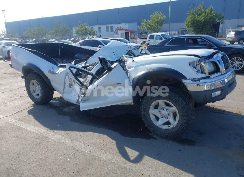 2002 Toyota Tacoma BASE V6 (VIN 5TEWN72N62Z136732) main photo
