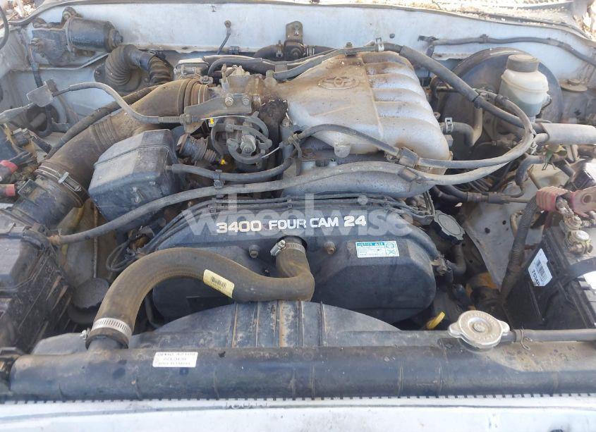 Photo 10 of 2002 Toyota Tacoma BASE V6 (VIN 5TEWN72N62Z136732)