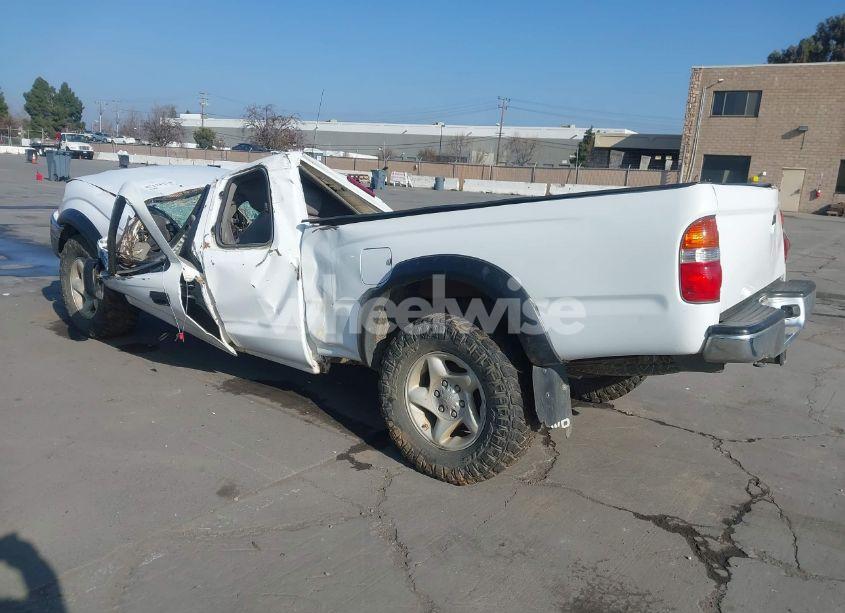 Photo 3 of 2002 Toyota Tacoma BASE V6 (VIN 5TEWN72N62Z136732)