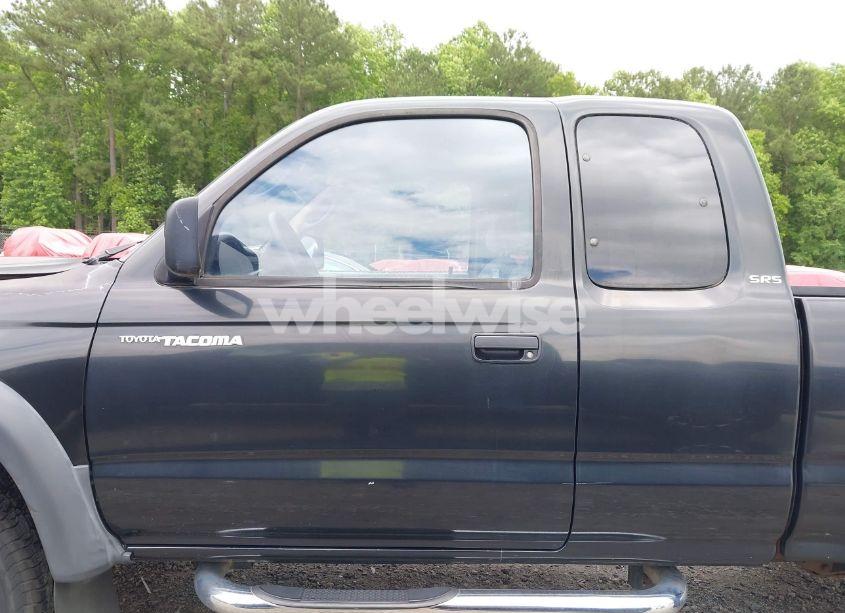 Photo 14 of 2002 Toyota Tacoma BASE V6 (VIN 5TEWN72N72Z058610)