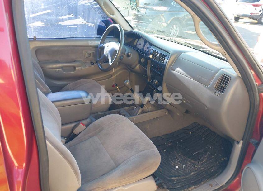Photo 5 of 2002 Toyota Tacoma BASE V6 (VIN 5TEWN72N72Z096225)