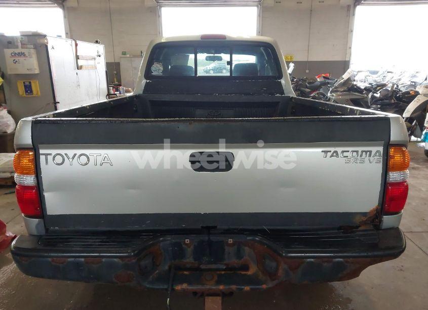 Photo 16 of 2002 Toyota Tacoma BASE V6 (VIN 5TEWN72N72Z109782)