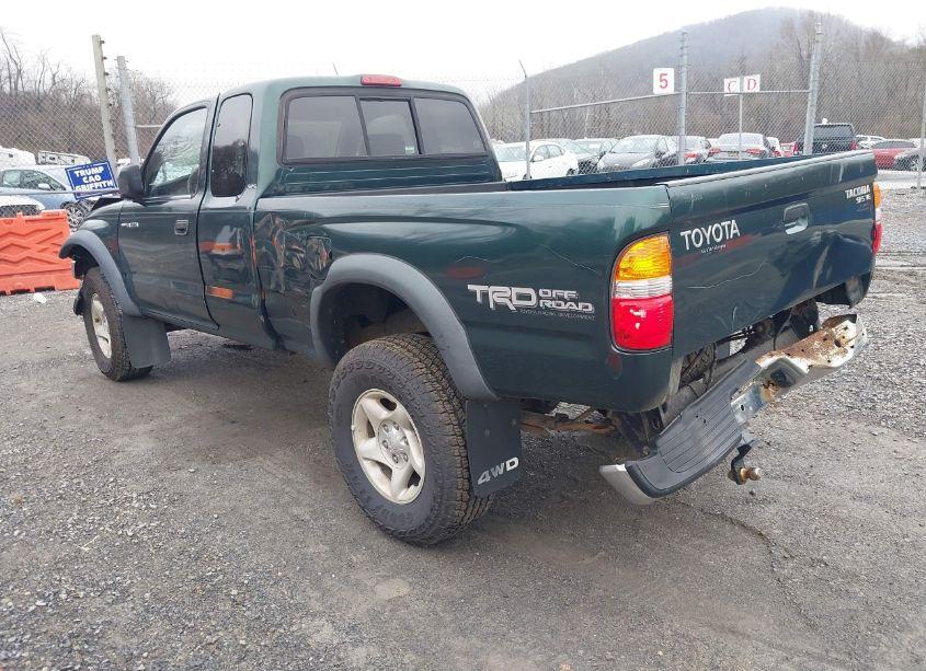 Photo 3 of 2002 Toyota Tacoma BASE V6 (VIN 5TEWN72N72Z115498)