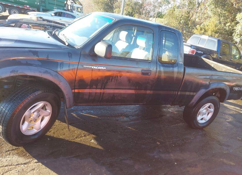 Photo 14 of 2003 Toyota Tacoma BASE V6 (VIN 5TEWN72N73Z250286)