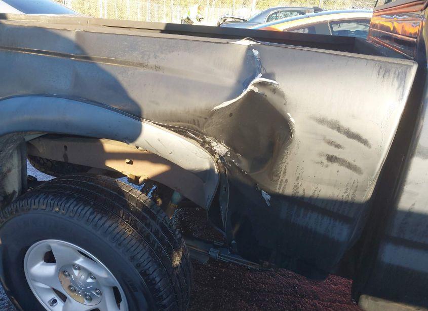 Photo 18 of 2003 Toyota Tacoma BASE V6 (VIN 5TEWN72N73Z250286)
