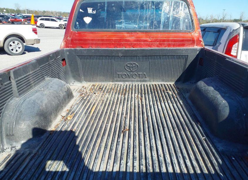 Photo 8 of 2001 Toyota Tacoma BASE V6 (A4) (VIN 5TEWN72N81Z775371)