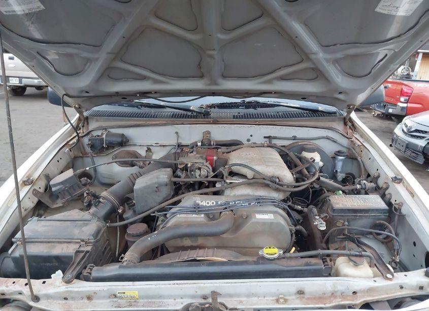 Photo 10 of 2002 Toyota Tacoma BASE V6 (VIN 5TEWN72N82Z119866)